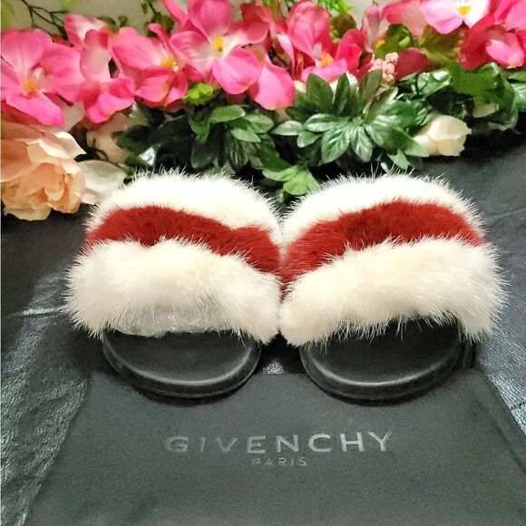 GIVENCHY Fox Fur Tisci fox fur red whitedebossed logo black slides - Picture 2 of 12